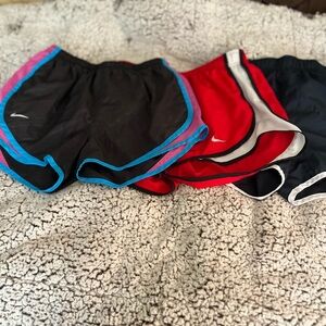 Nike Tempo Dri-Fit shorts women’s size small.